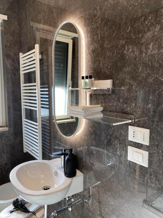 Dizeta Suite And Apartment ساليرنو المظهر الخارجي الصورة